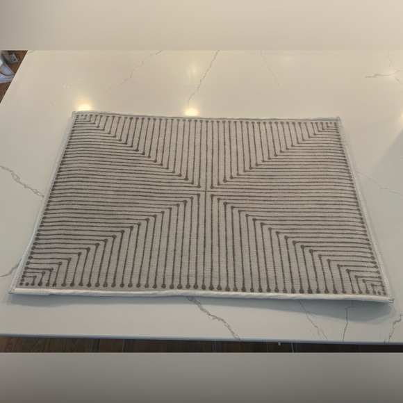 2 NEW RUGGABLE 2x3 washable Rugs + Pads Jonathan Adler Inkdrop Camel & Ivory - Picture 2 of 16